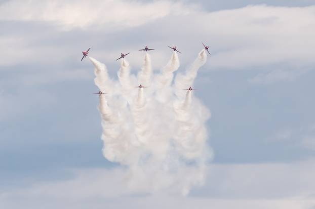 Zadar: Krila Oluje i akrobatska grupa Britanskog ratnog zrakoplovstva predstavili letačke programe