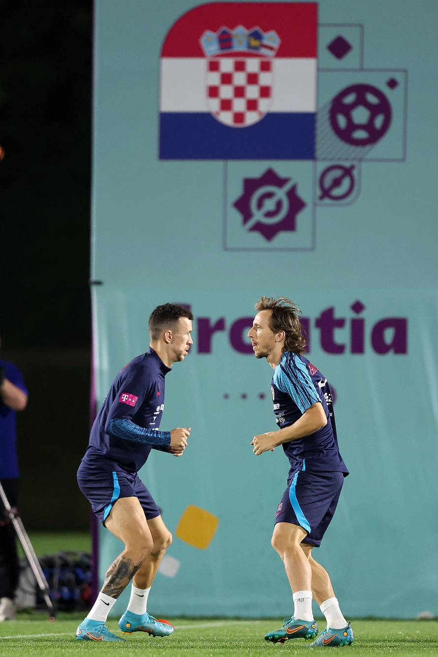 KATAR 2022 -  Hrvatska nogometna reprezentacija odradila trening