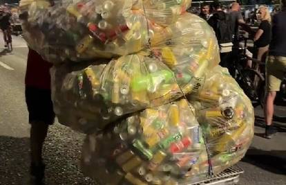 VIDEO Dvije stvarnosti u istoj noći: Jedni pjevaju na koncertu, drugi skupljaju boce za povrat!