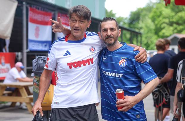 SP 2026 Mississauga: Fenomenalan susret hrvatskih navijača, Dinamovac ljubio grb Hajduka a Hajdukovac Dinama