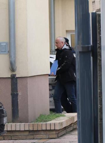 Osijek: Dovo&dstrok;enje gradona&ccaron;elnika Nove Gradi&scaron;ke Vinka Grgi&cacute;a u prostorije USKOK-a