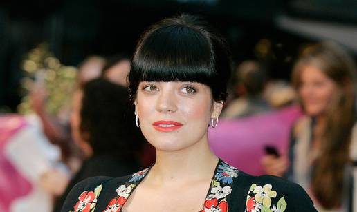 Nakon što je izgubila dijete, Lily Allen ima otrovanje krvi