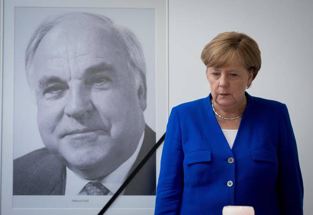 Mourning the death of Helmut Kohl