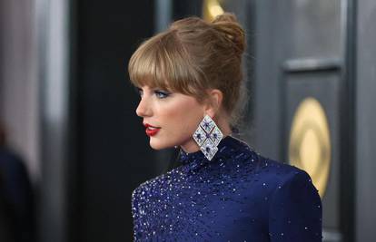 Obiteljski skandal: Otac Taylor Swift  zaradio milijune prodajom njezinih autorskih prava...