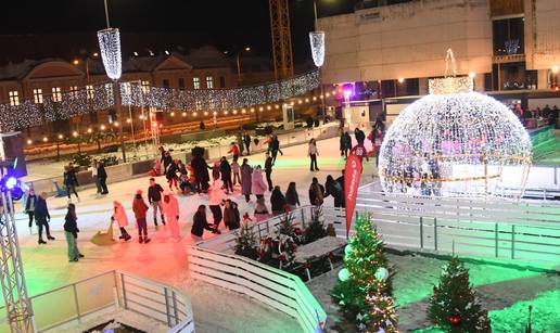 Ledena bajka u Varaždinu: Spektakularno otvorili veliko klizalište, pogledajte galeriju