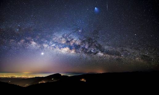 U nevjerojatnom kadru ulovio raketu, meteor i Mliječnu stazu