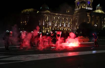 Prosvjedi iznenadili svijet: 'Sve je krenulo spontano, građani ne vole da ih prave budalama'