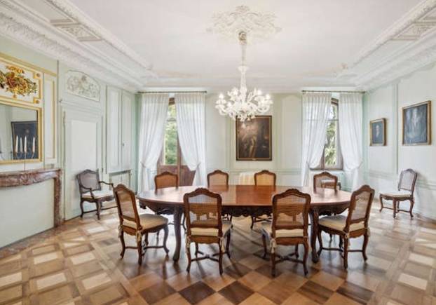 FOTO Dvorci diljem svijeta na prodaju! Neki imaju 200 soba, tamnice, jezera, šume i potoke