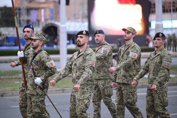 Zagreb: Generalna proba svečanog vojnog mimohoda