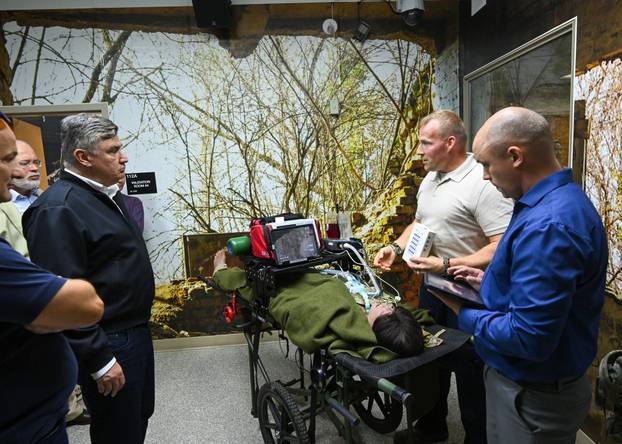 FOTO Milanović posjetio vojni kamp u Minessoti: Naši ljudi su ponosni na ovu suradnju