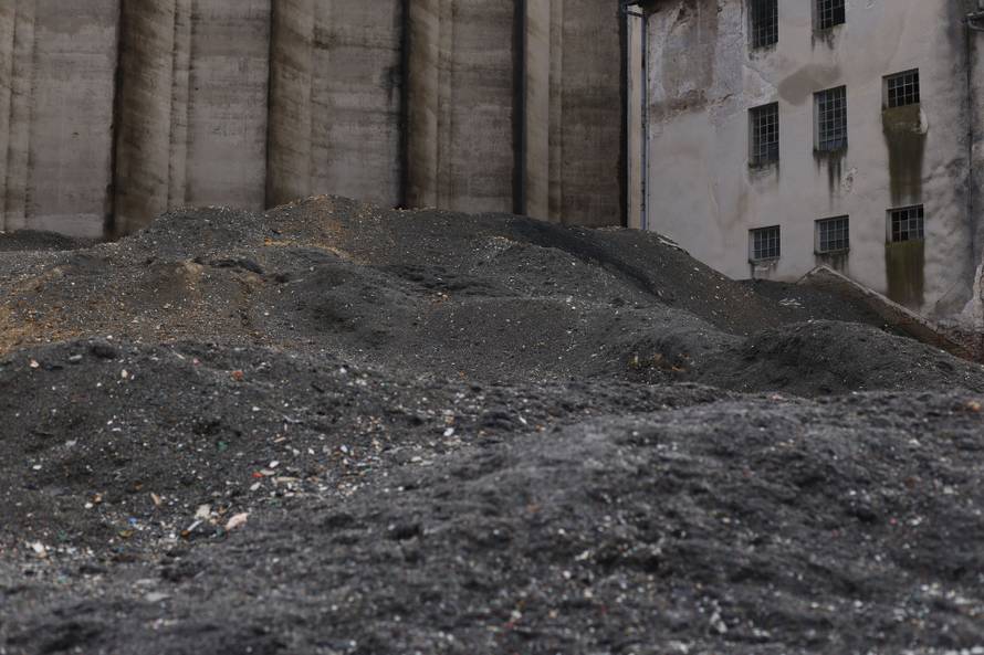 24SATA Godinu dana nakon otkrivanja 35 tisuća tona otpada u Gospiću