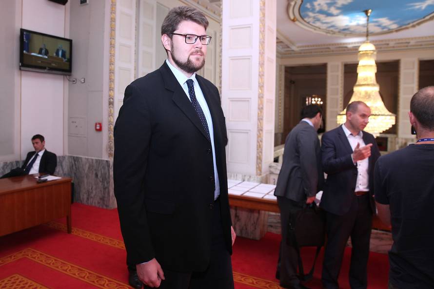 'Htjeli smo pozvati Karamarka da ode, ali Reiner nije htio čuti'