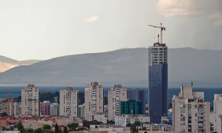 Kako je krenulo, splitski West Gate će na vrhu dobiti vikendicu