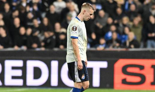 VIDEO Nije slu&ccaron;ajno, Stojkovi&cacute;u je ovo tre&cacute;i crveni ove sezone. &Scaron;amar, high kick i bezobrazluk