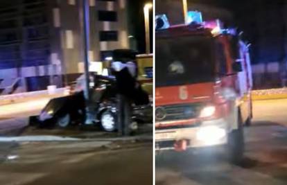 Auto sletio s ceste u Splitu, vozač završio u bolnici