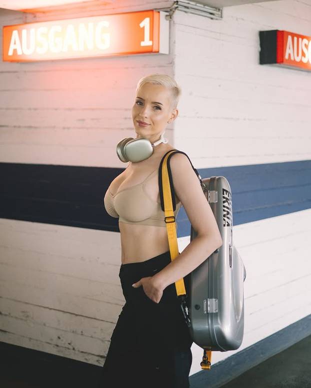 FOTO Nije joj jasno zašto joj blokiraju Instagram: 'Ne vidim ništa preseksi u svojim fotkama'