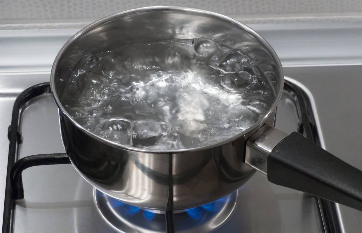 Kako da vam voda više ne iskipi iz lonca? Pomaže ovaj super trik