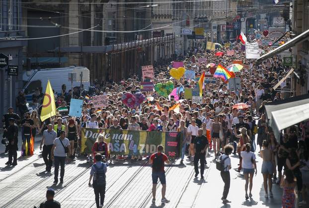 Zagreb: 21. Povorka ponosa pod sloganom "Dajte nam naša četiri zida!"