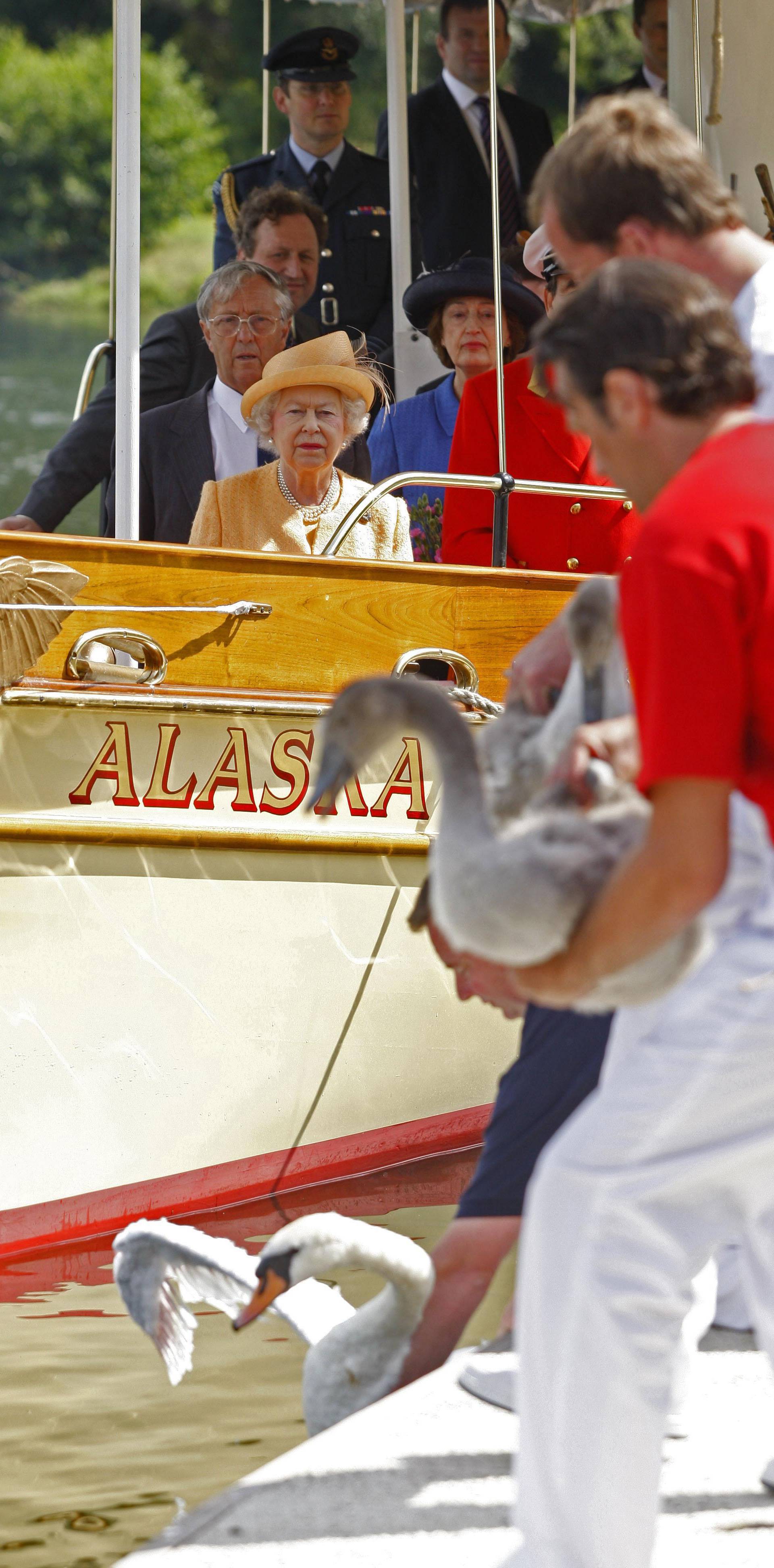 Queen attends annual Swan Upping