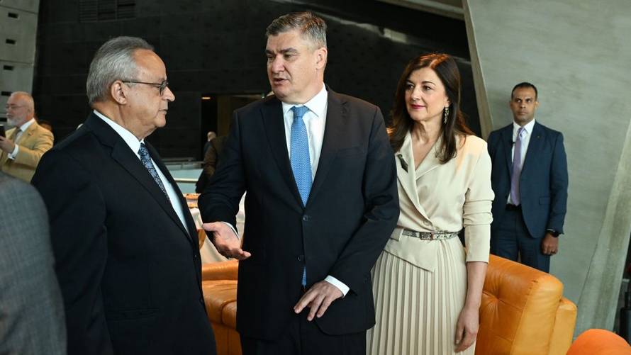 FOTO Zoran Milanović sa suprugom Sanjom u Egiptu: 'Naša suradnja nikad jača!'