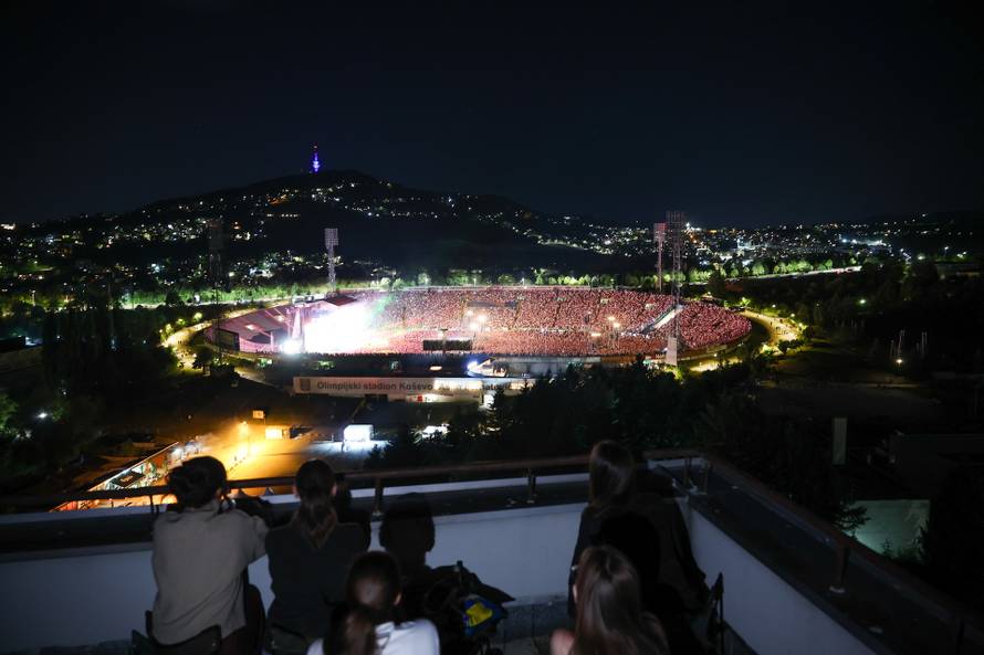 Sarajevo: Dino Merlin održao prvi od tri najavljena koncerta na stadionu Koševo