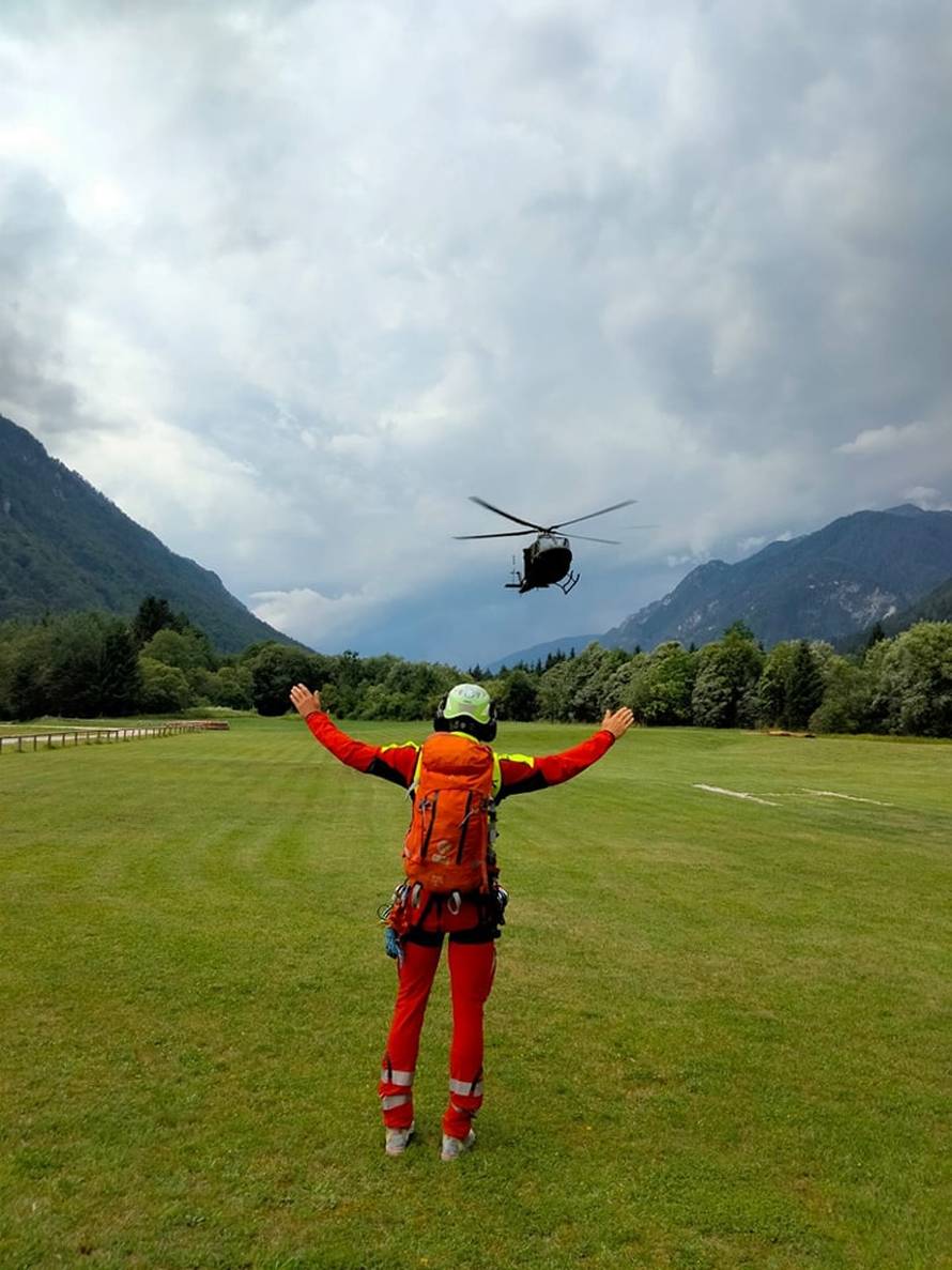 Grom udario na planinare na Triglavu: Više je ozlijeđenih, spašavali ih helikopterima