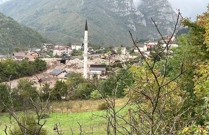 Uživo iz Jablanice: Mještani noć proveli u strahu, kiša ne staje padati. Spasioci traže nestale