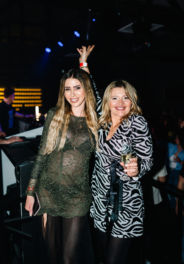 FOTO Ispod prozirnog outfita se vidio i grudnjak: Evo kako je Antea Kodžoman tulumarila...