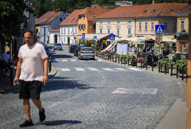 Visoke temperature ispraznile ulice Samobora