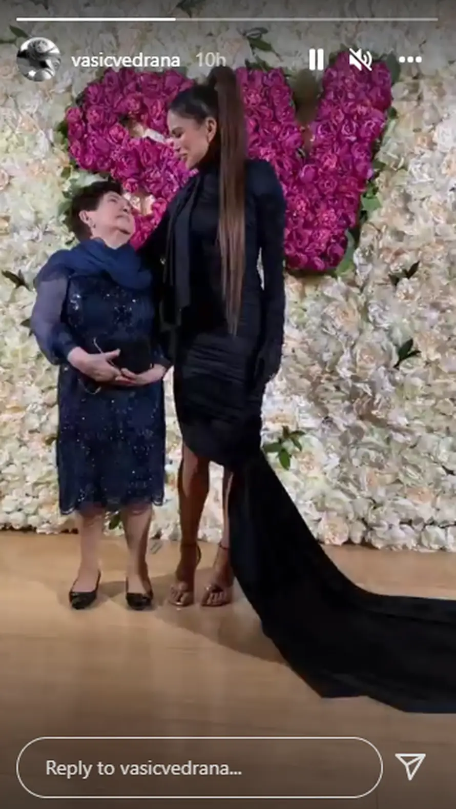 Severina je na rođendanskoj zabavi pozirala s majkom Anom