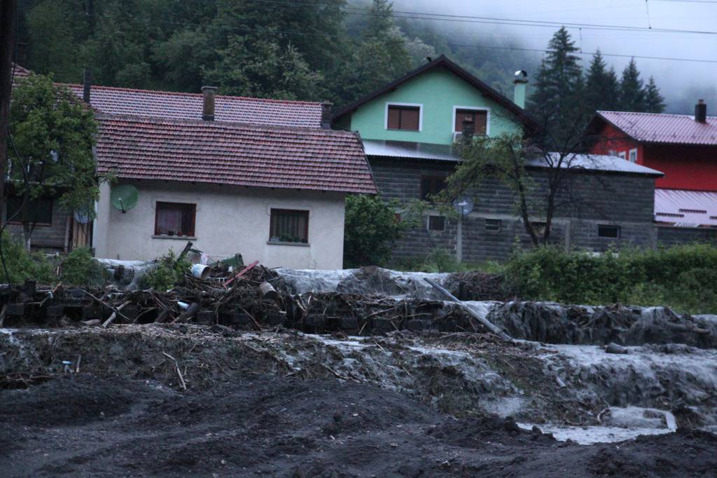 U Doboju našli više od 20 tijela, pomoć u BiH poslao i Japan 