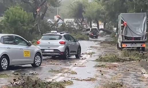 VIDEO Kao armagedon! Evo kako izgleda Split nakon tu&ccaron;e