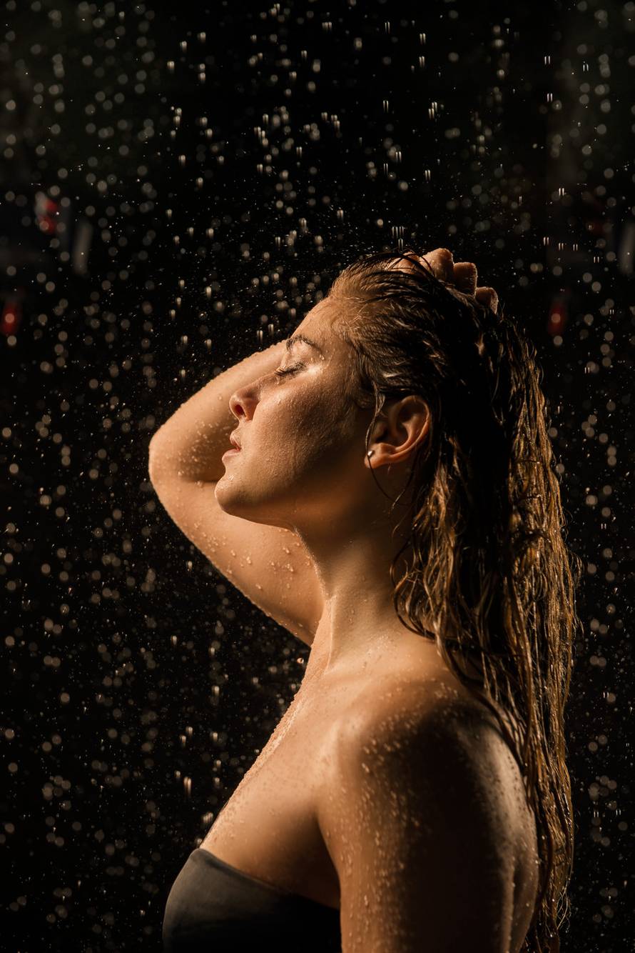 Hokejašice tope led: Polugole i mokre snimile seksi kalendar...