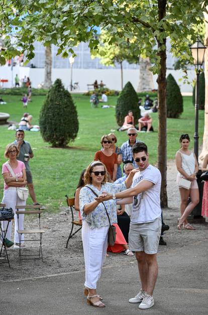 Plesnjak u središtu grada: Park Zrinjevac postao centar zabave