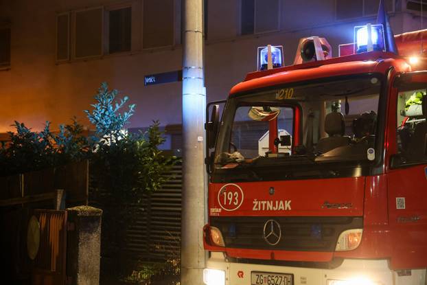 Zagreb: Po&zcaron;ar elektri&ccaron;nih stupova