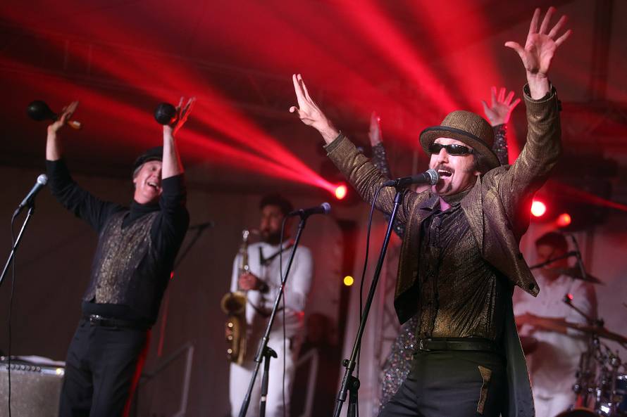 Na Bundeku pozornicu zapalili Soul Fingersi, danas pjeva Let3