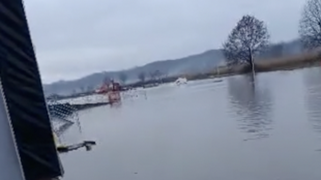 VIDEO Skladište kod Zaprešića potpuno poplavila jaka kiša
