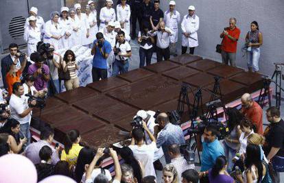 Napravili najveću čokoladu na svijetu tešku 4410 kg