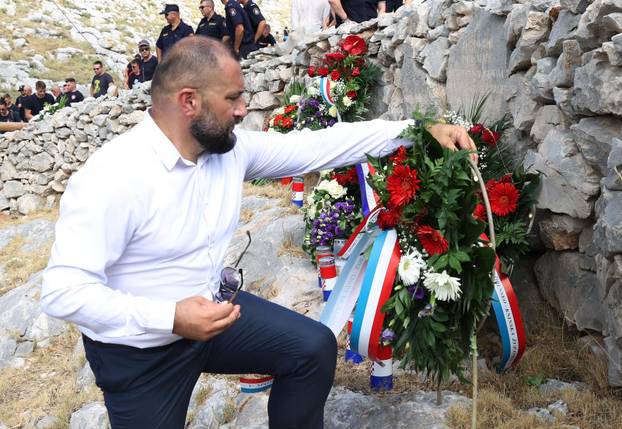 Šibenik:Na Kornatima obilježena 19. godišnjica tragedije u kojoj je poginulo 12 vatrogasaca
