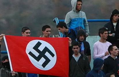 Navijači Širokog Brijega razvili nacističku zastavu na utakmici