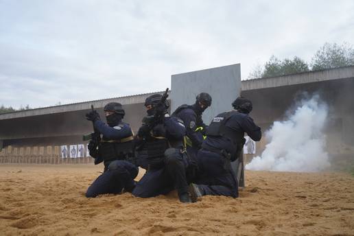 FOTO Ovo je elitna jedinica koja &ccaron;uva najopasnije kriminalce RH: 'Ima ih 30 i spremni su na sve'