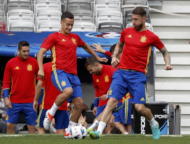 Spain Training - EURO 2016