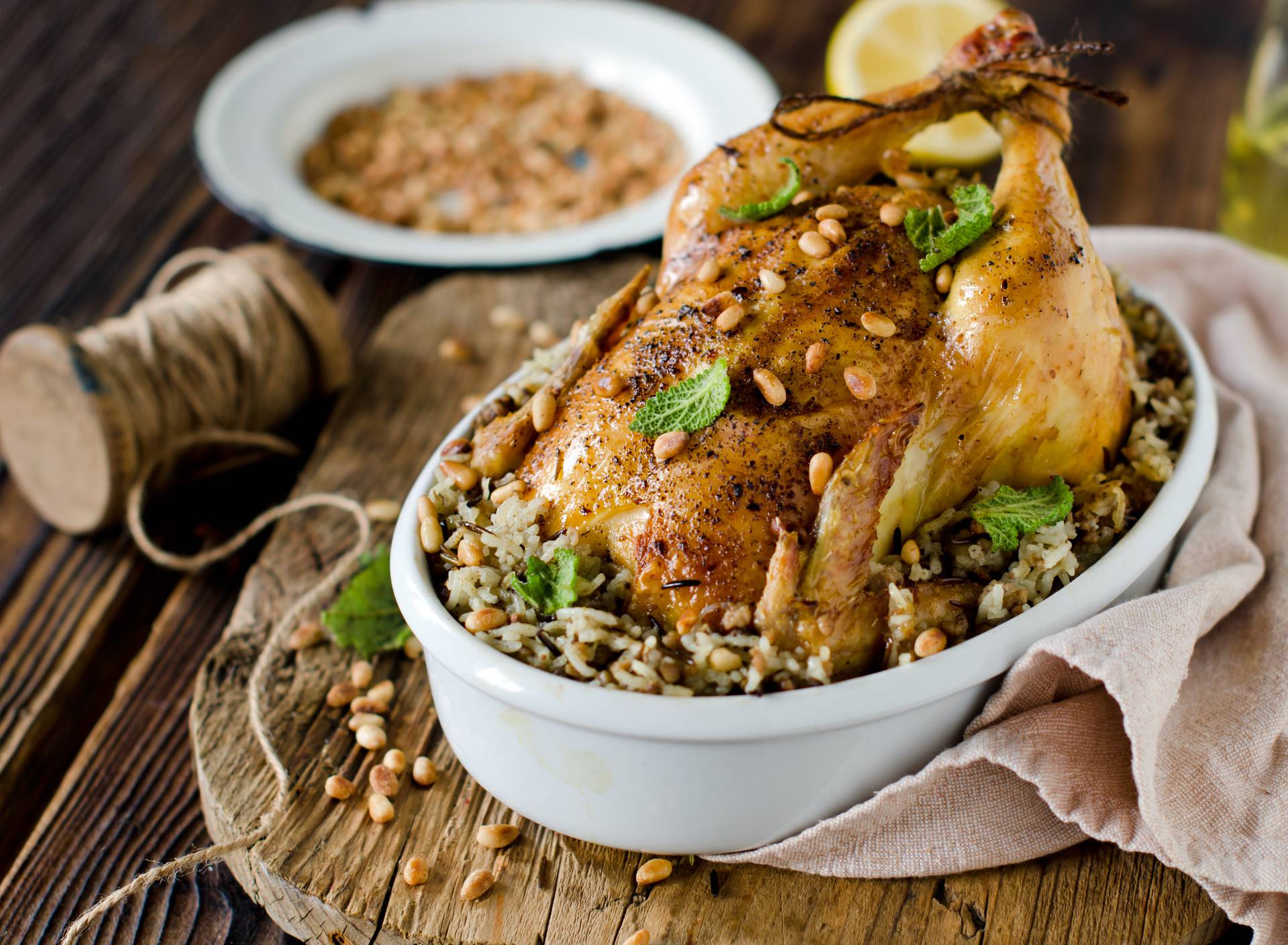 Chicken stuffed with rice and pine nuts