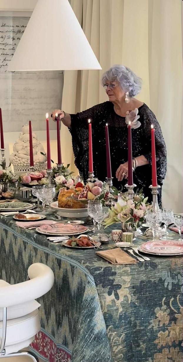 FOTO Šekoranjina blagdanska čarolija: Tihi dekor u izlozima i hotelima je pravi spektakl