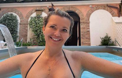 Snježana Mehun legla uz rub bazena: 'Razglednica iz Italije'