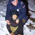 Policajci u Srbiji pronašli baku (93) u snijegu, na rukama je nosili 2 kilometra do njene kuće