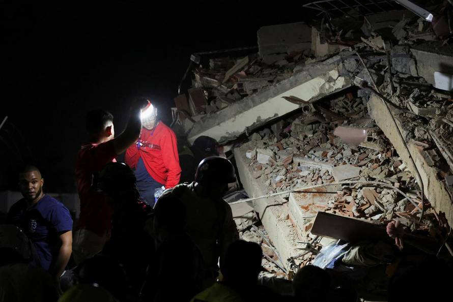 Aftermath of an earthquake in Caracas