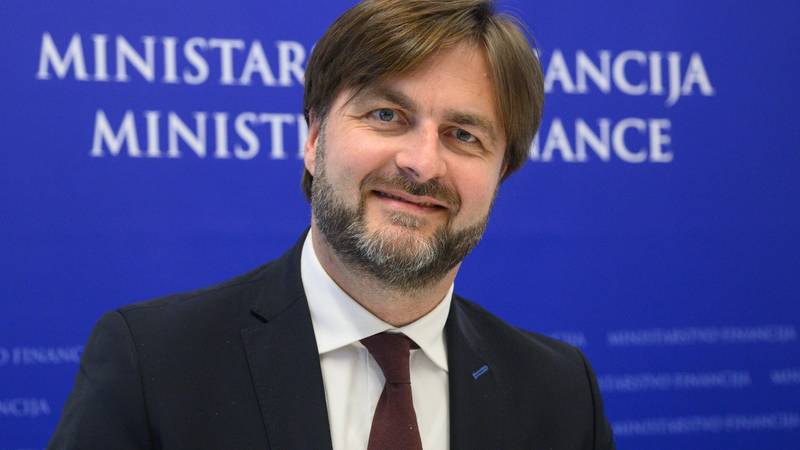 Stiže novi paket mjera: Vlada želi 'ohladiti' gospodarstvo. Ćorić najavio 'discipliniranje'