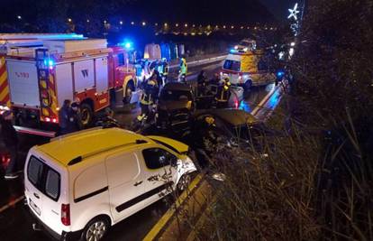 Detalji lančanog sudara u Dubrovniku: Vozač (80) prešao u suprotni trak, 3 ozlijeđenih
