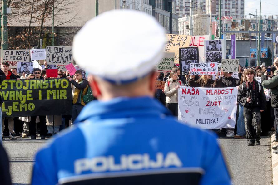 Prosvjedi u Sarajevu se nastavljaju, traži se pravda za poginulog mladića i ozlijeđene u tramvajskoj nesreći